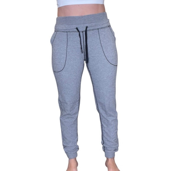 Lululemon Base Runner Joggers - Picture 1 of 8